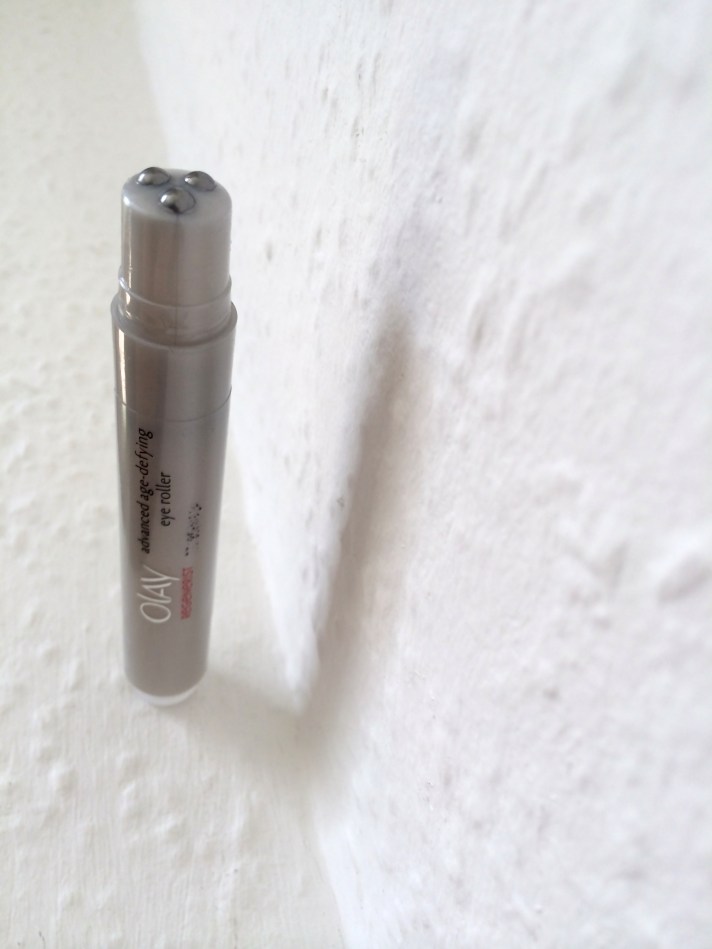 Olay Anti-aging eye roller