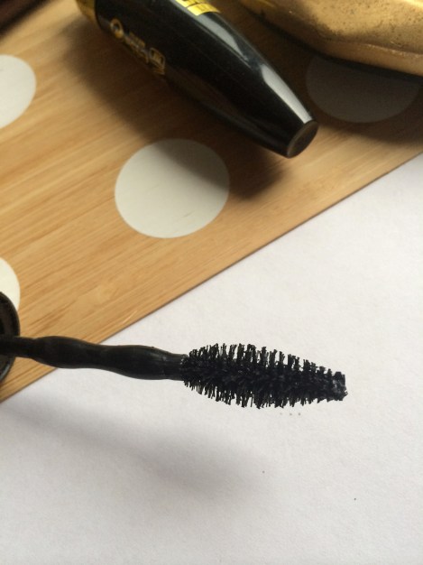 Maybelline Go Extreme! Leather Black Mascara